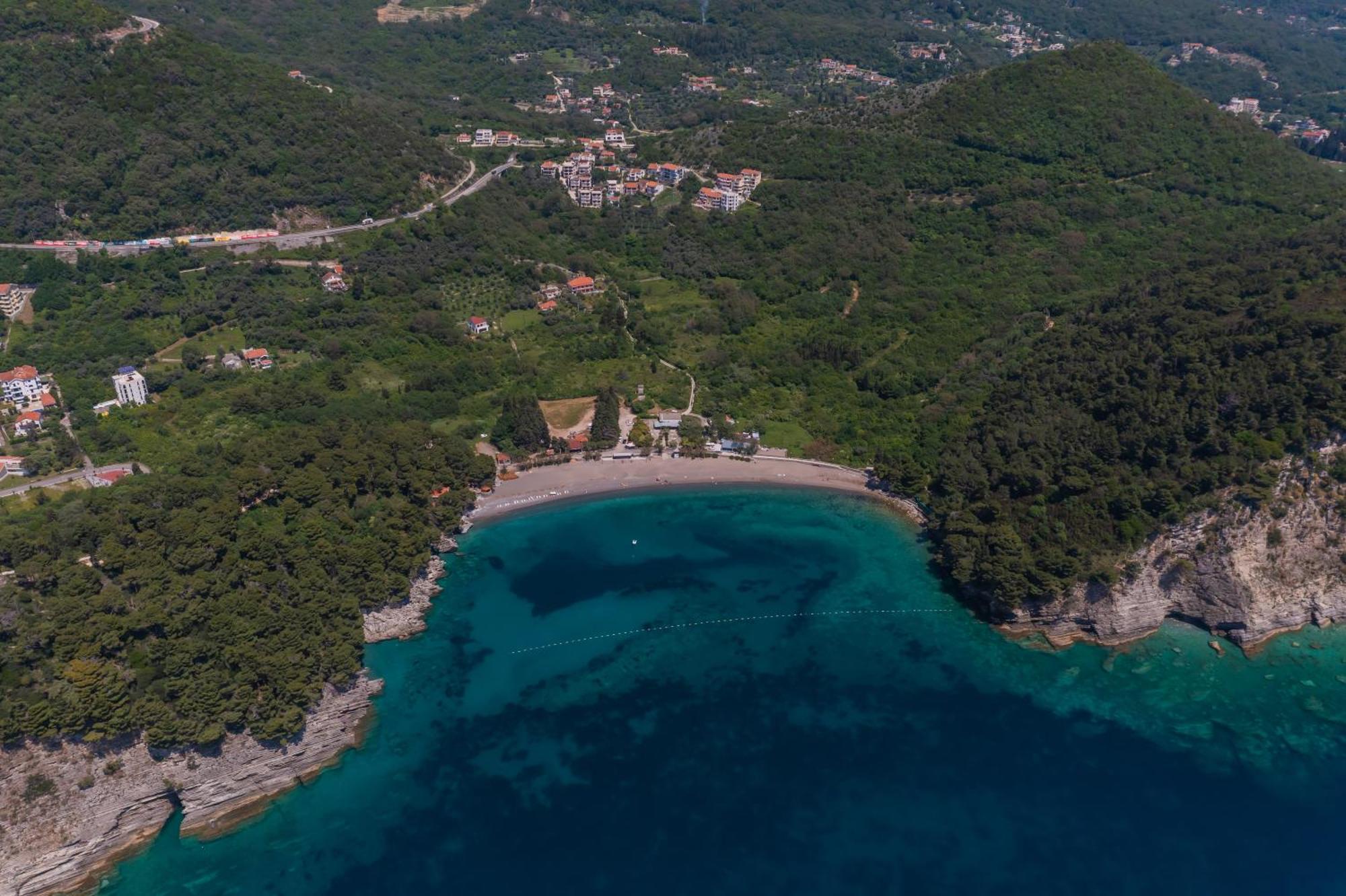 Hotel Aquilo Petrovac Exterior foto