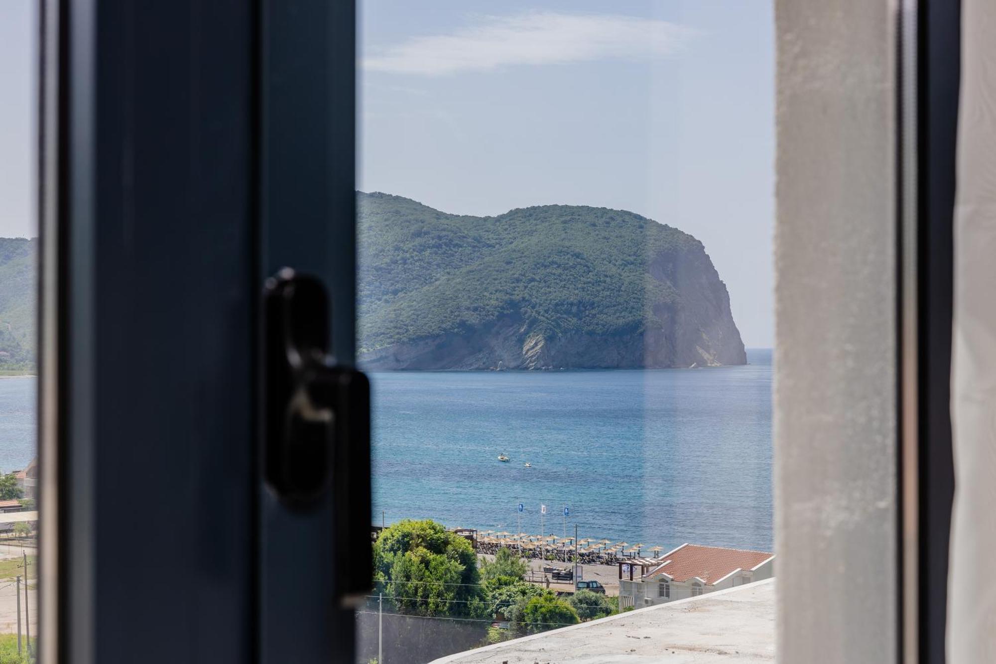 Hotel Aquilo Petrovac Cameră foto